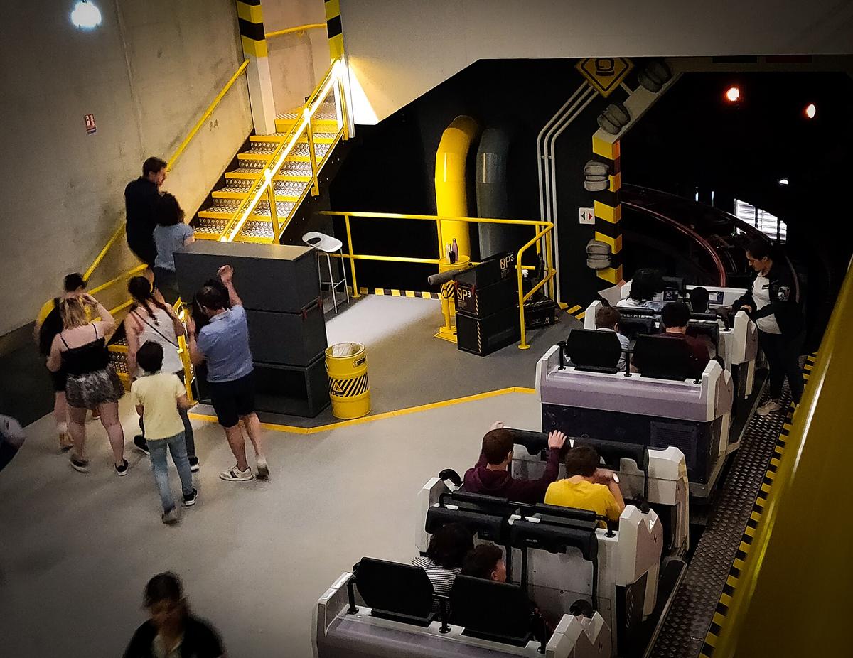 Coaster train platform California